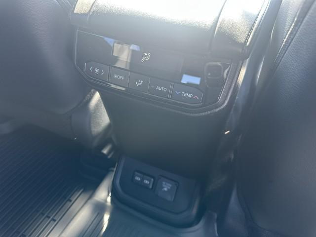 new 2026 Toyota Highlander Hybrid car, priced at $54,225