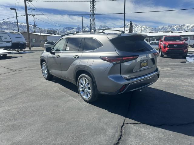 new 2026 Toyota Highlander Hybrid car, priced at $54,225