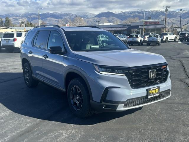 new 2025 Honda Pilot car, priced at $48,991