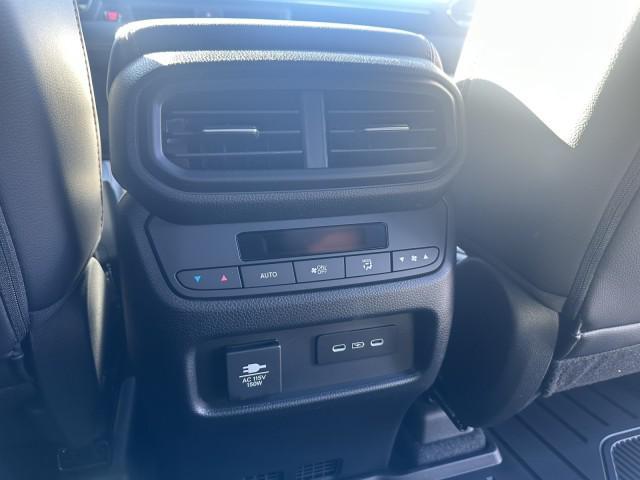 new 2025 Honda Pilot car, priced at $48,991