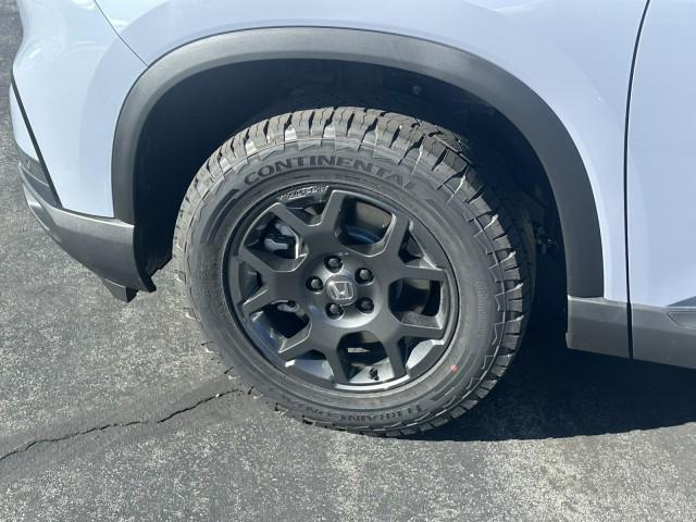 new 2025 Honda Pilot car, priced at $48,991