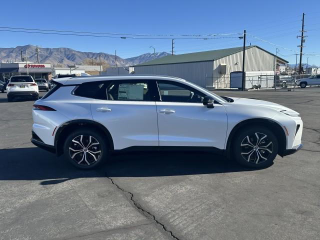 new 2025 Toyota Crown Signia car, priced at $44,998