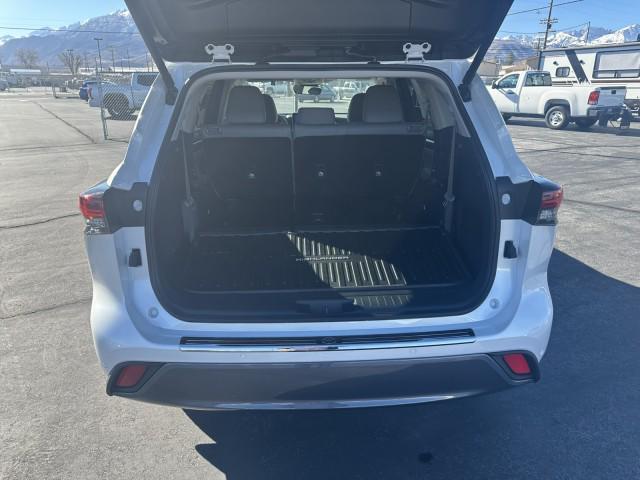 new 2026 Toyota Highlander car, priced at $51,998