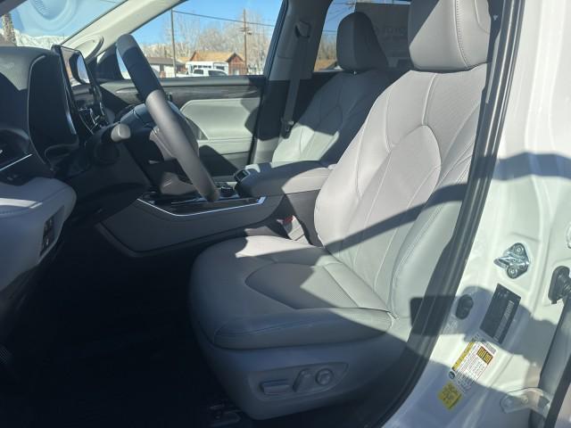 new 2026 Toyota Highlander car, priced at $51,998