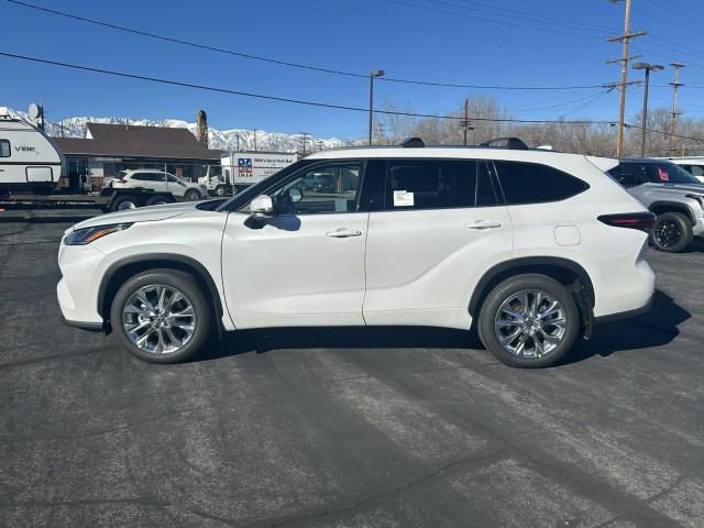 new 2026 Toyota Highlander car, priced at $51,998