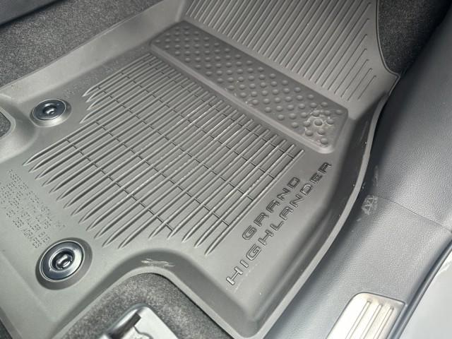 new 2026 Toyota Highlander Hybrid car, priced at $58,833