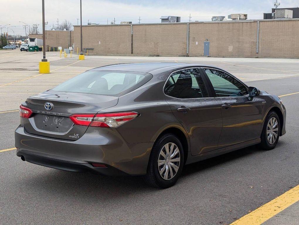 used 2018 Toyota Camry Hybrid car, priced at $16,900