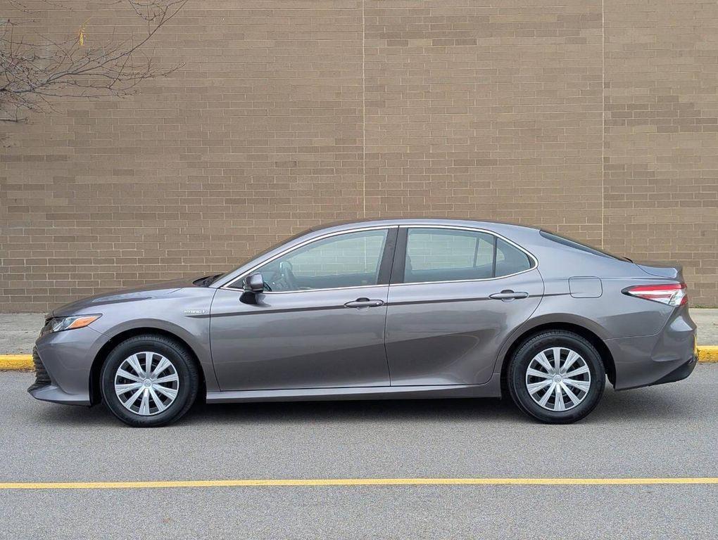 used 2018 Toyota Camry Hybrid car, priced at $16,900