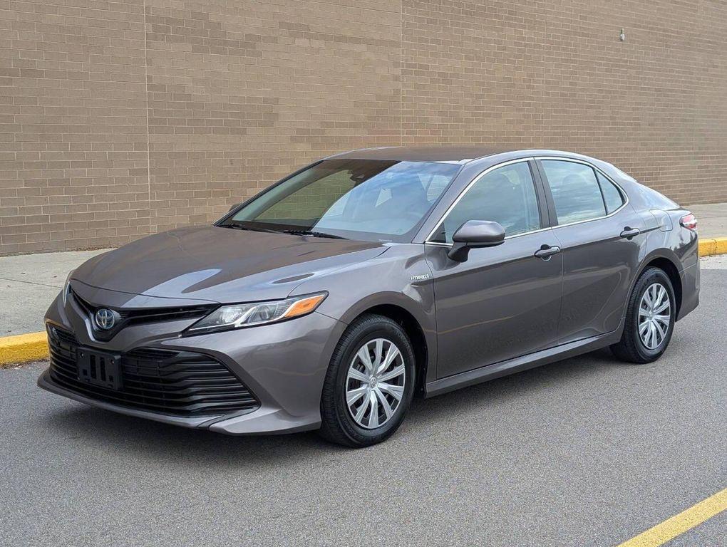 used 2018 Toyota Camry Hybrid car, priced at $16,900