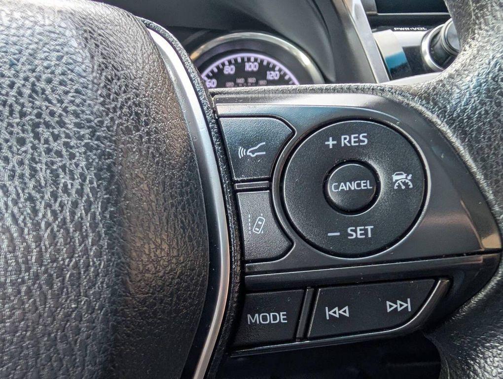 used 2018 Toyota Camry Hybrid car, priced at $16,900