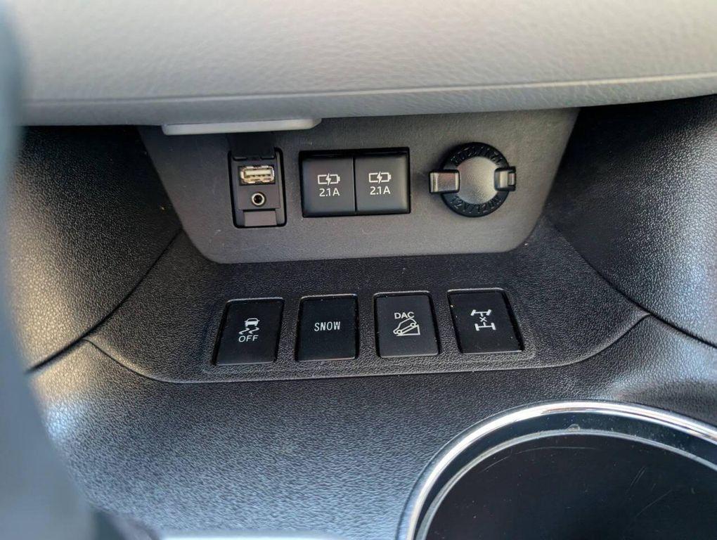 used 2018 Toyota Highlander car, priced at $22,900