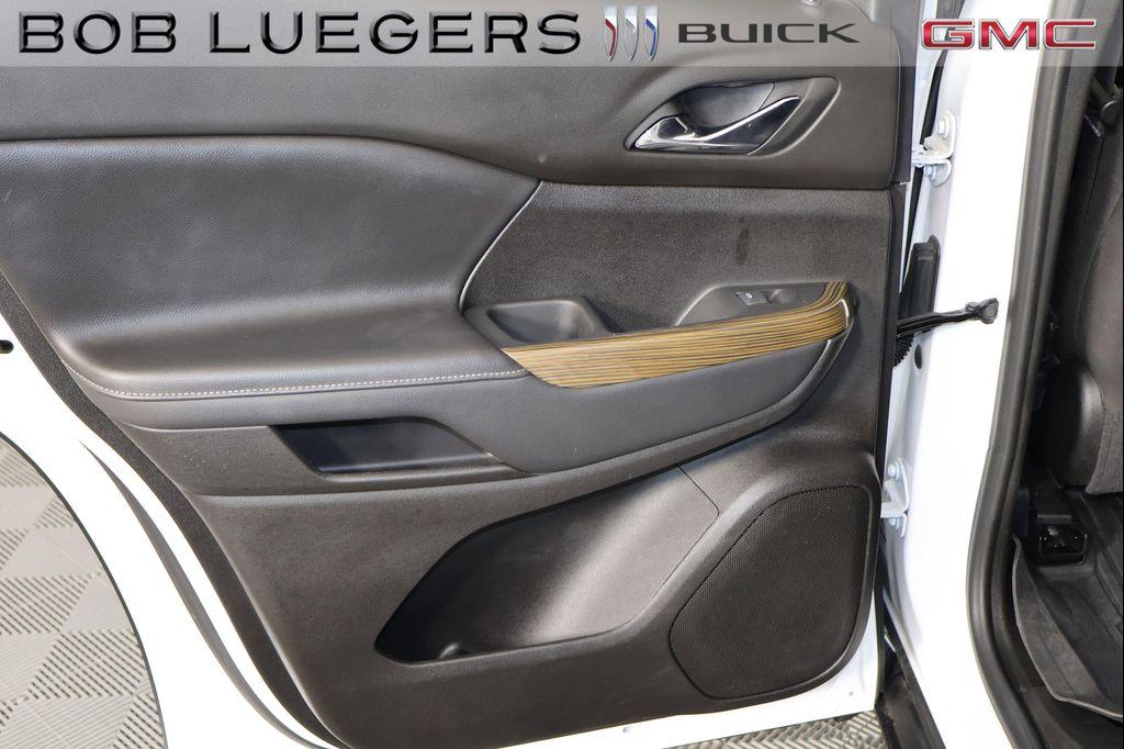 used 2023 GMC Acadia car, priced at $30,944