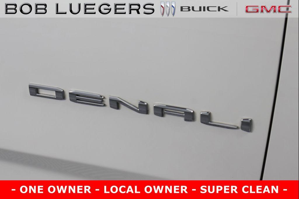 used 2021 GMC Yukon XL car, priced at $49,989