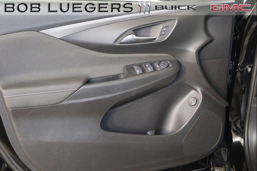 new 2026 Buick Envista car, priced at $32,090