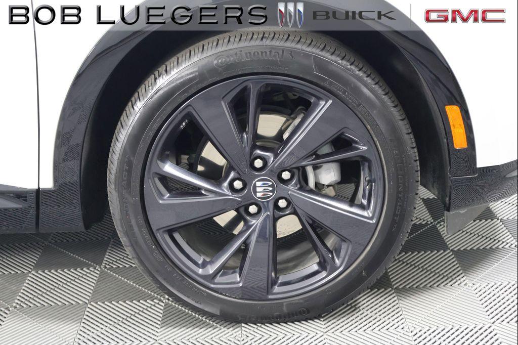 used 2025 Buick Envision car, priced at $31,598