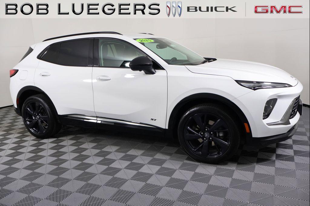 used 2025 Buick Envision car, priced at $30,965