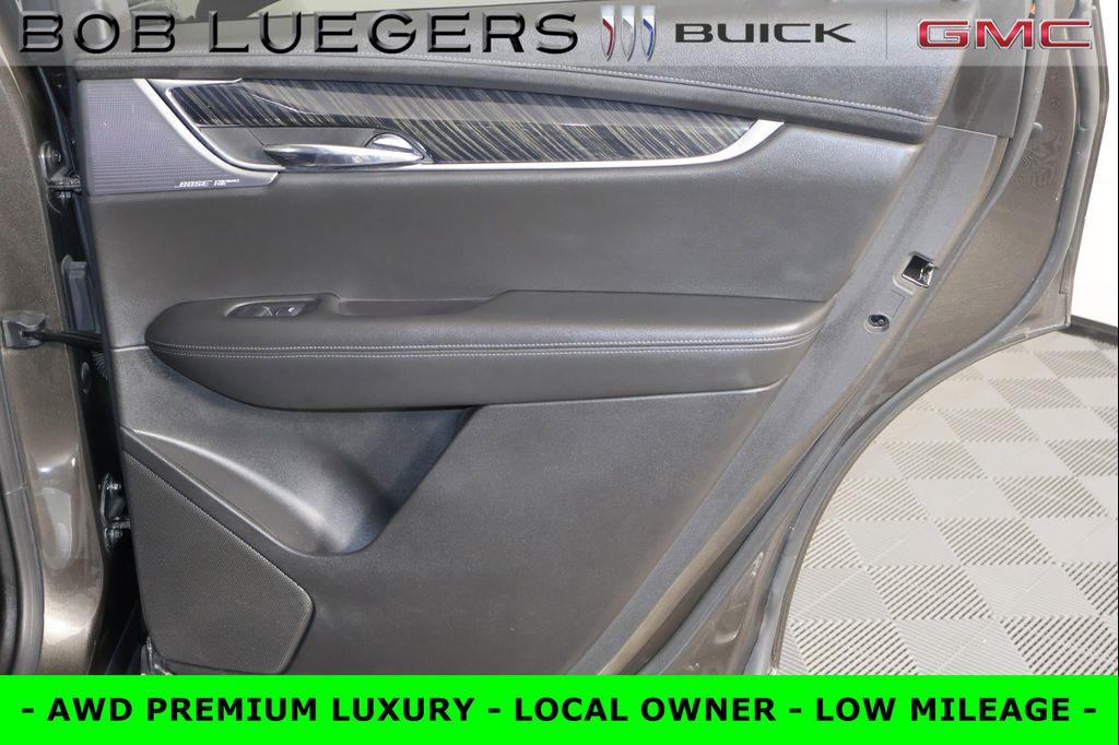 used 2020 Cadillac XT6 car, priced at $32,598