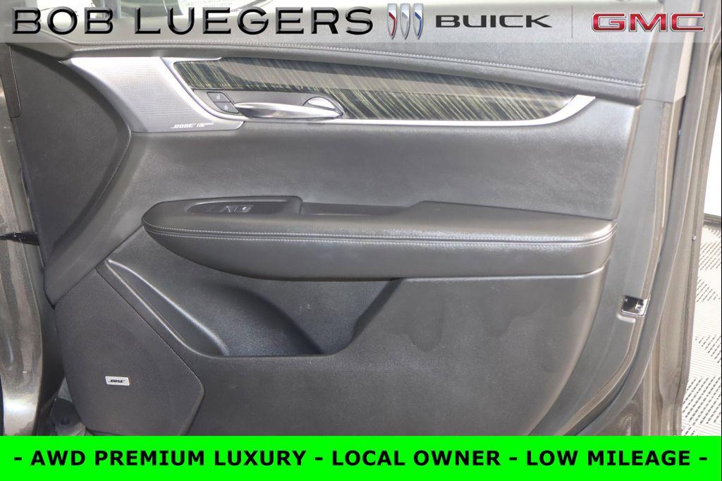 used 2020 Cadillac XT6 car, priced at $32,598