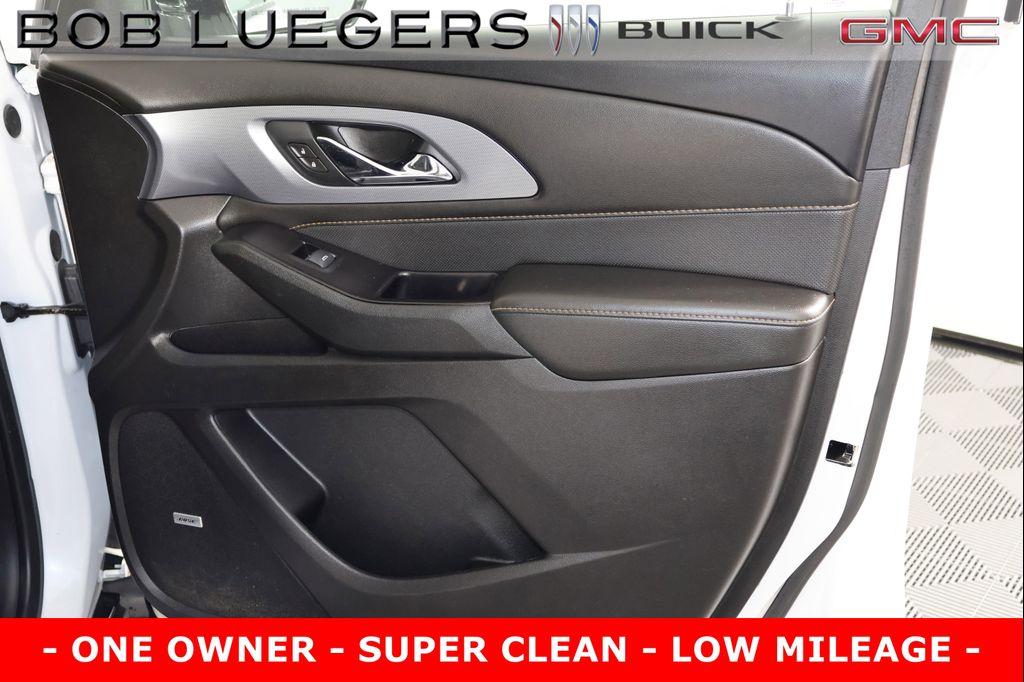 used 2020 Chevrolet Traverse car, priced at $31,989