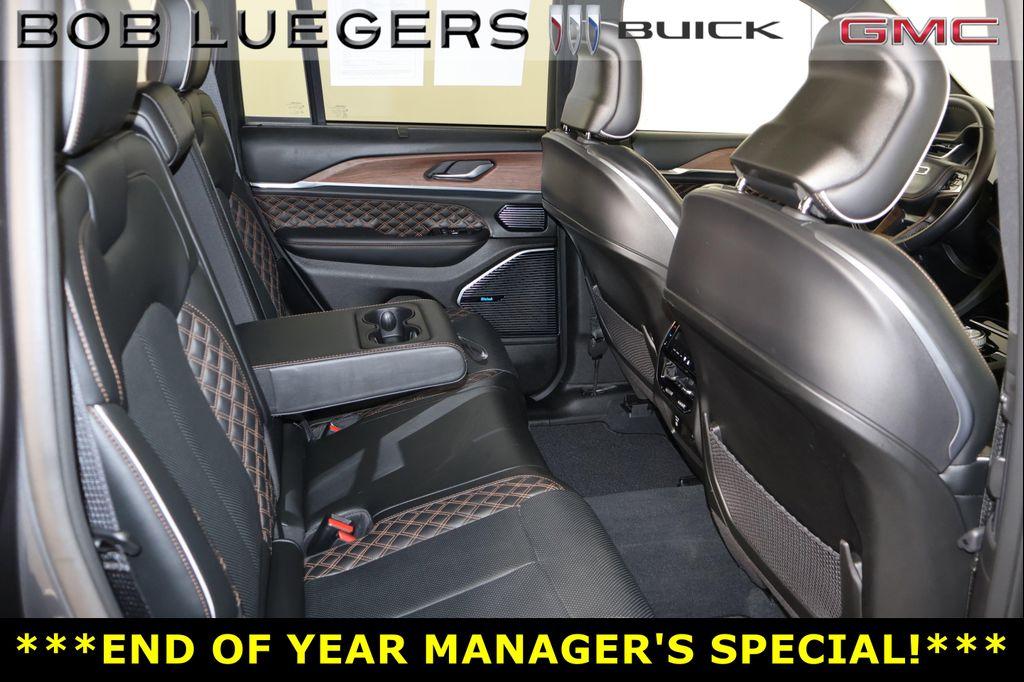 used 2022 Jeep Grand Cherokee car, priced at $43,989