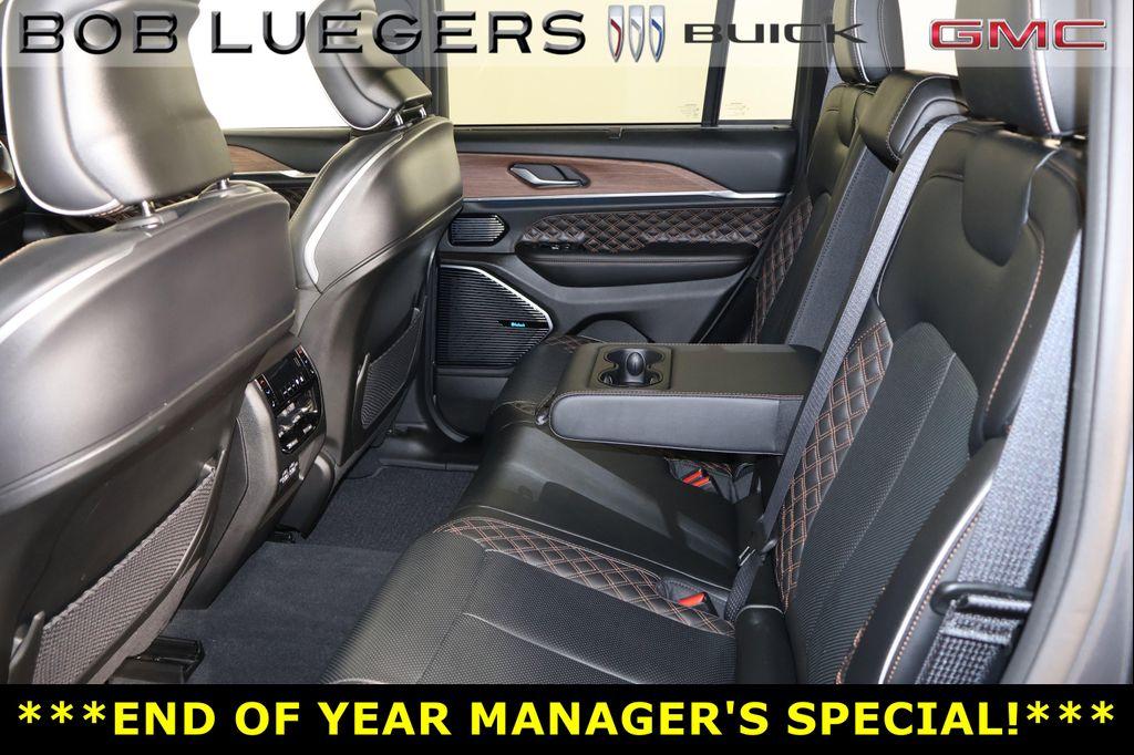 used 2022 Jeep Grand Cherokee car, priced at $43,989