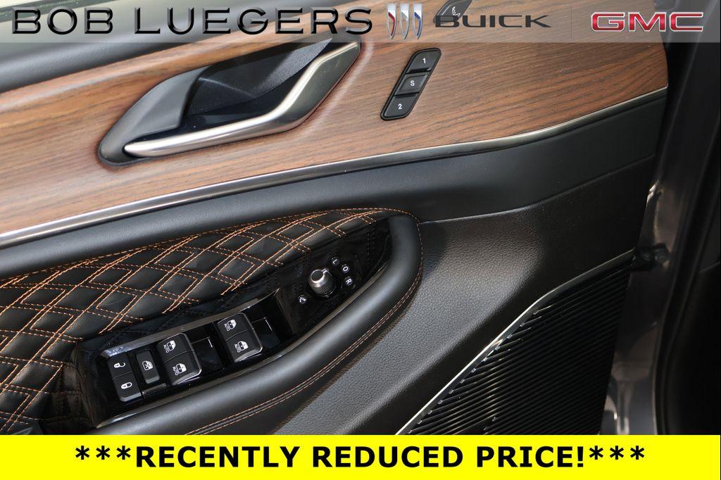 used 2022 Jeep Grand Cherokee car, priced at $40,989