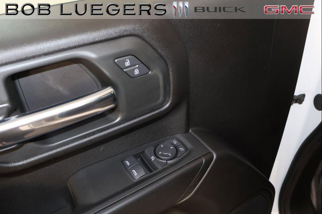 new 2025 GMC Sierra 2500 car, priced at $52,602