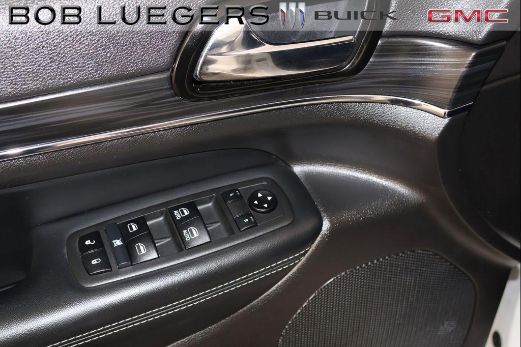 used 2021 Jeep Grand Cherokee car, priced at $26,988