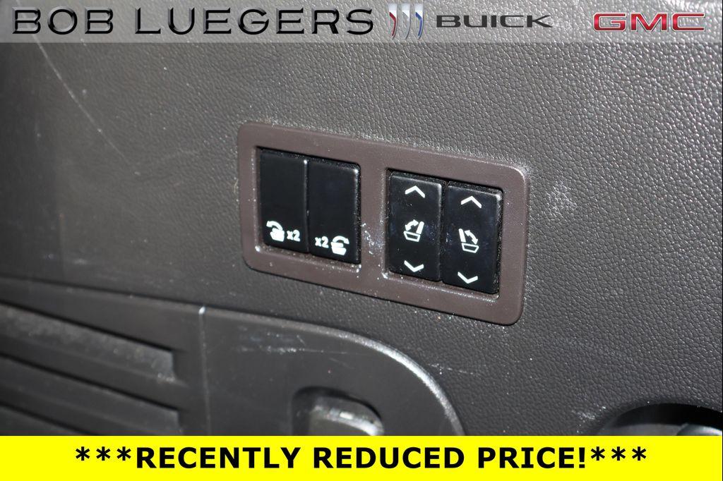 used 2018 GMC Yukon car, priced at $27,498