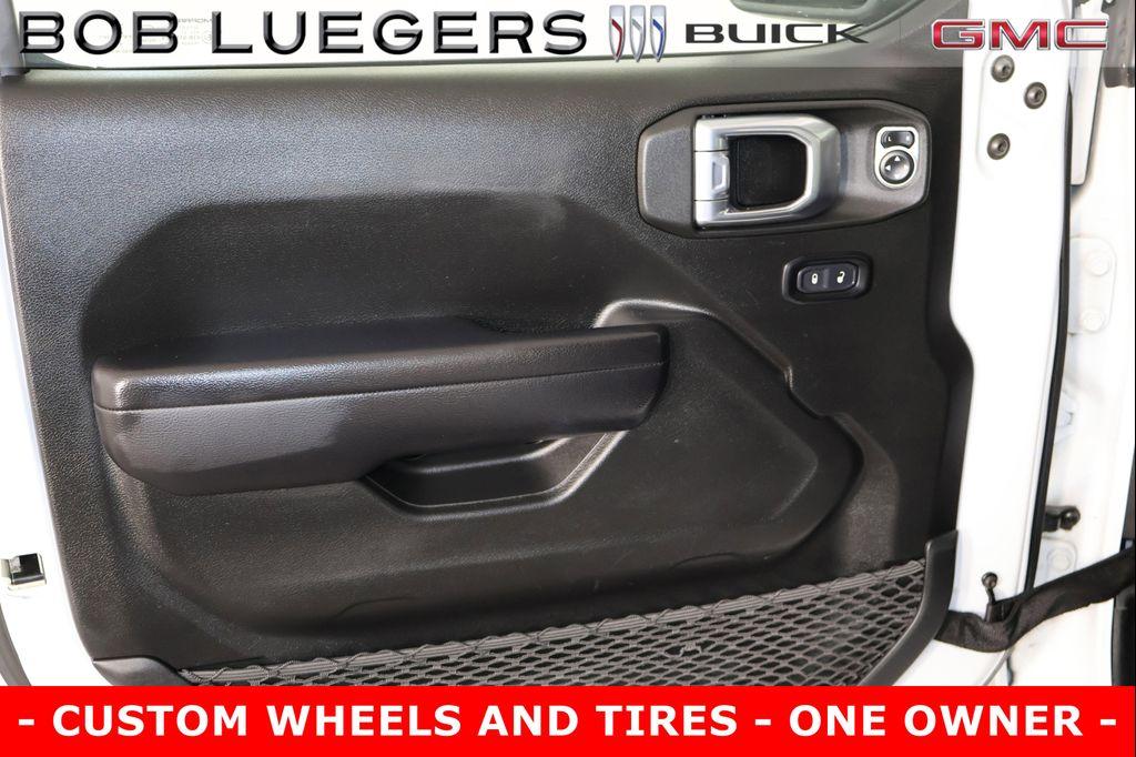 used 2021 Jeep Wrangler Unlimited car, priced at $37,965