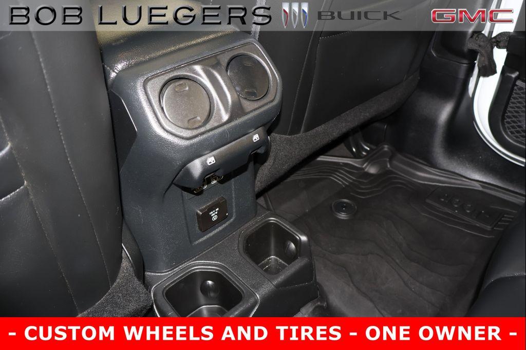 used 2021 Jeep Wrangler Unlimited car, priced at $37,965