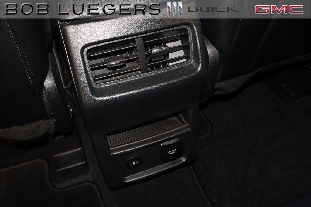 used 2023 Ford Edge car, priced at $25,986