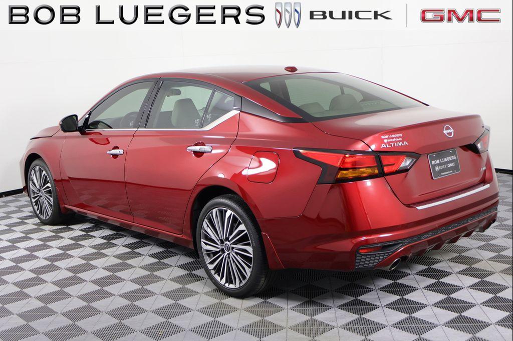 used 2023 Nissan Altima car, priced at $29,455