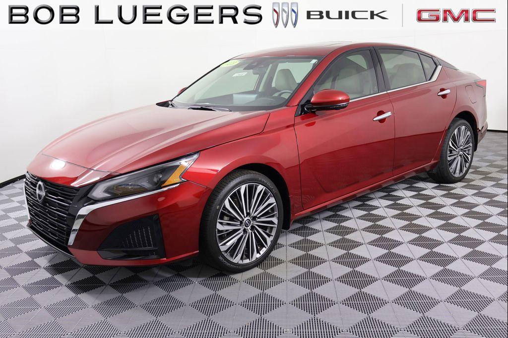 used 2023 Nissan Altima car, priced at $29,455