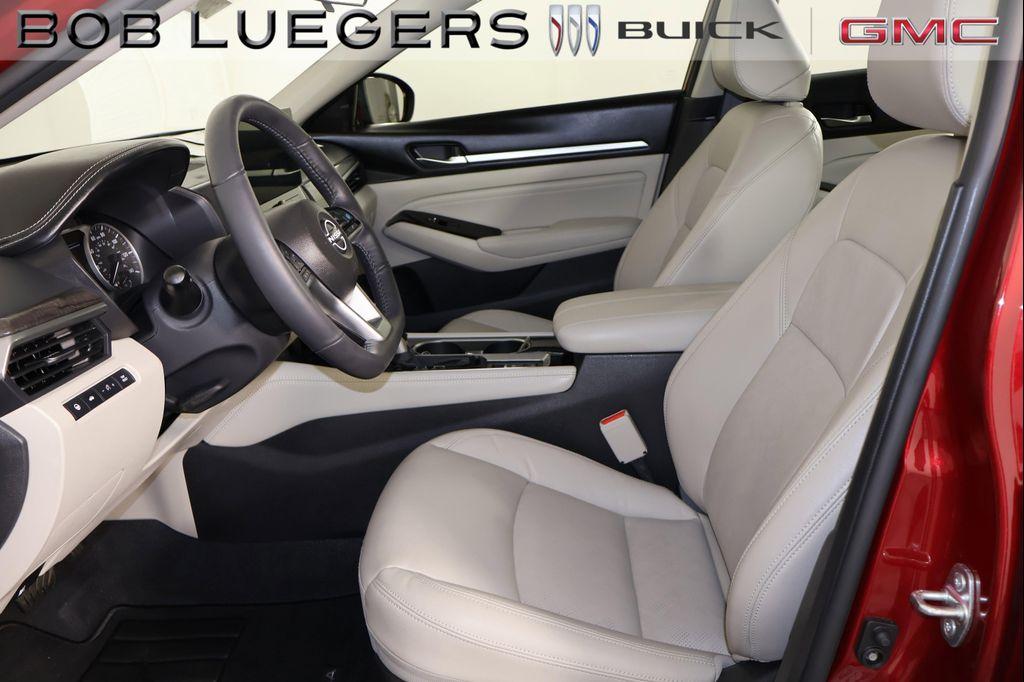 used 2023 Nissan Altima car, priced at $29,455