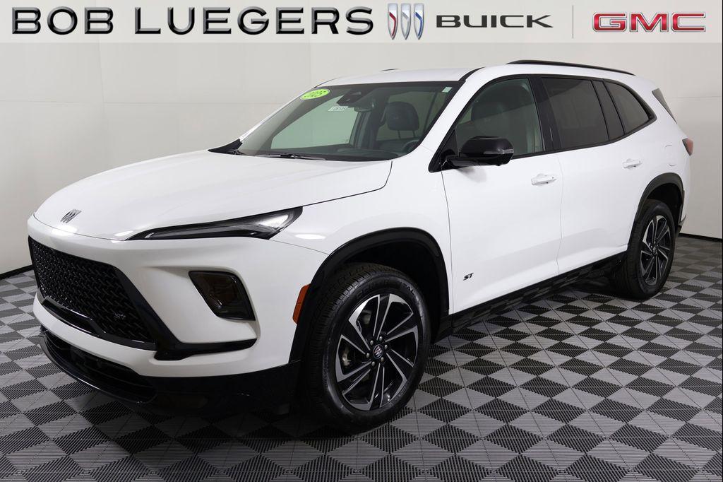 used 2025 Buick Enclave car, priced at $41,989