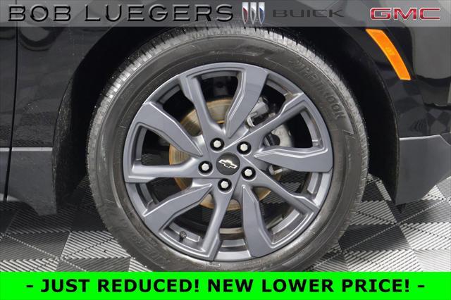2022 Mosaic Black Metallic Chevrolet Equinox