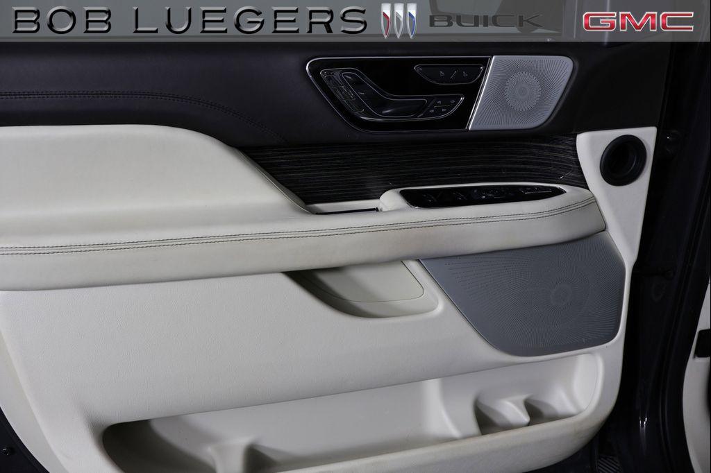 used 2023 Lincoln Navigator car, priced at $63,989
