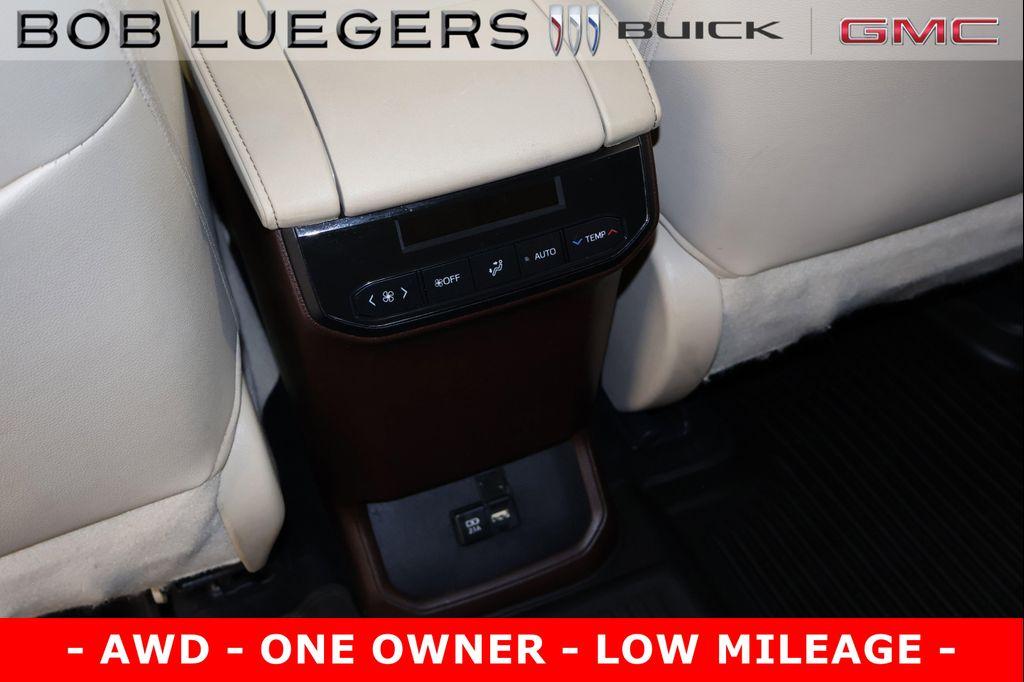 used 2020 Toyota Highlander car, priced at $33,988