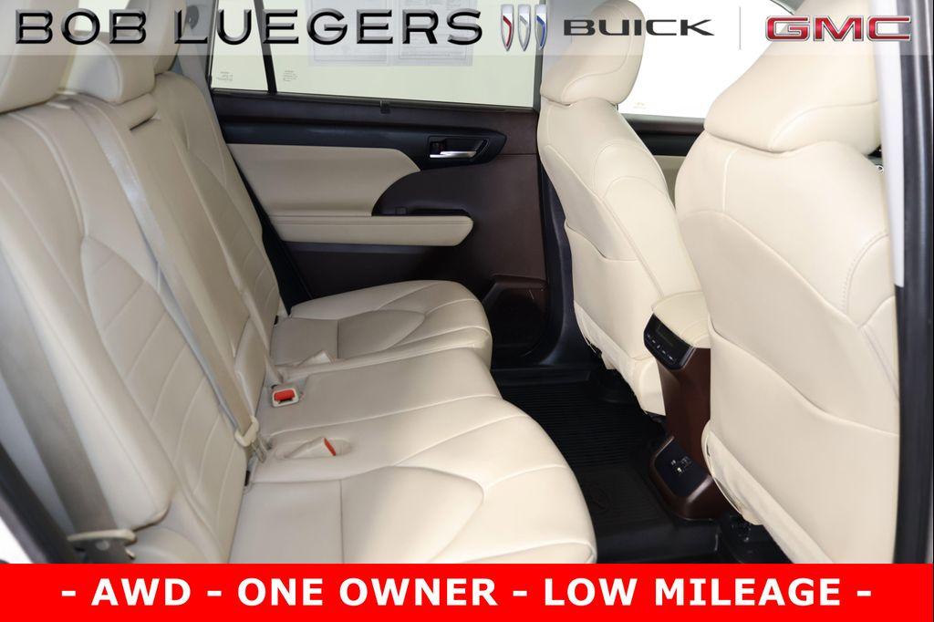 used 2020 Toyota Highlander car, priced at $33,988