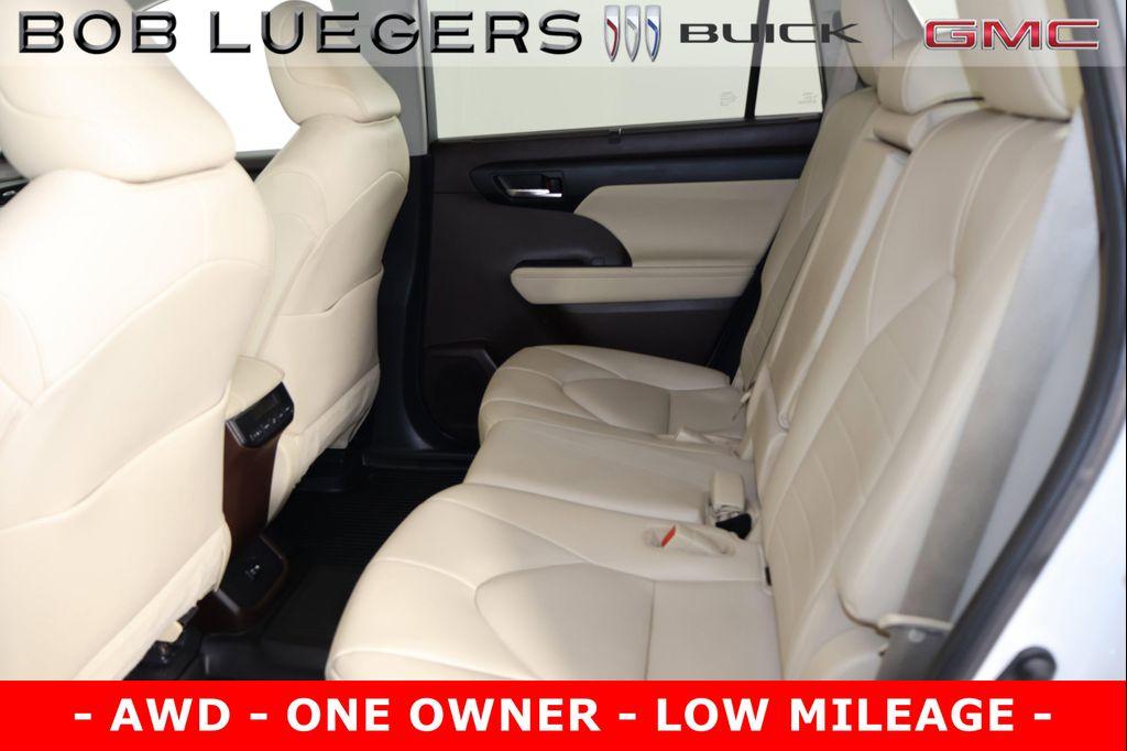 used 2020 Toyota Highlander car, priced at $33,988