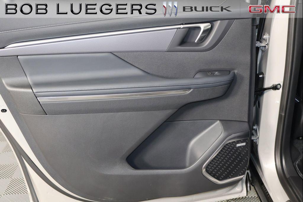 new 2026 Buick Enclave car, priced at $55,248