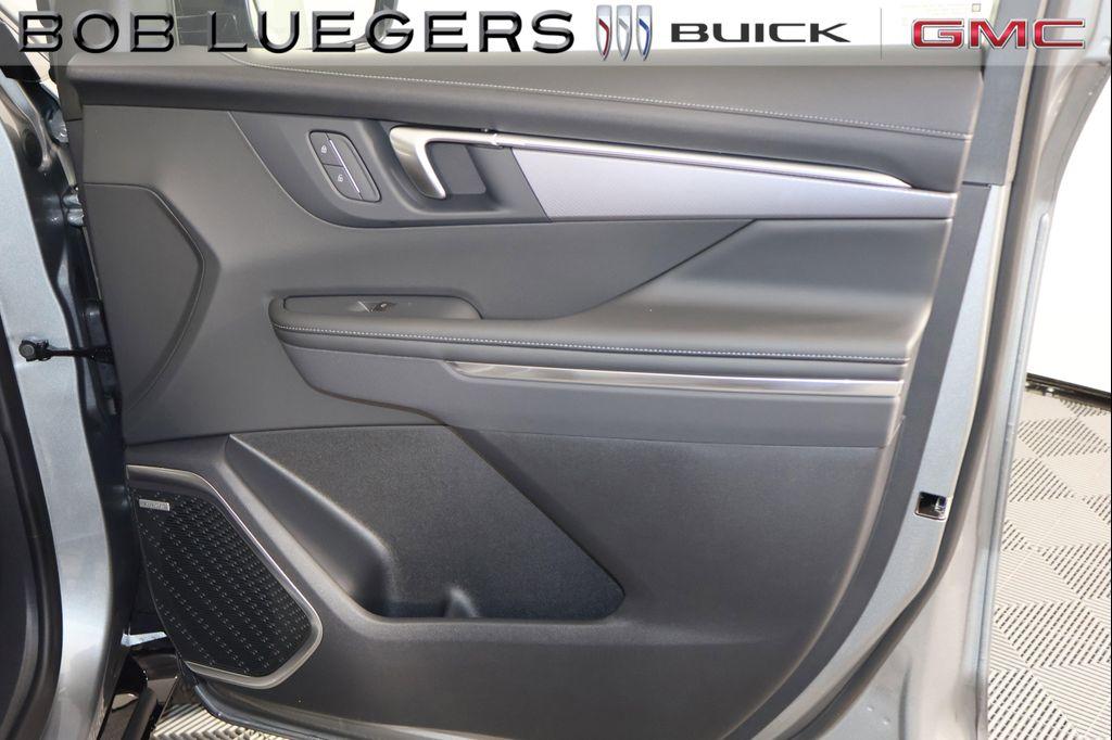 new 2026 Buick Enclave car, priced at $59,298
