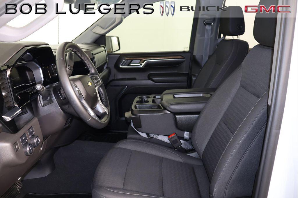 used 2024 Chevrolet Silverado 1500 car, priced at $41,995