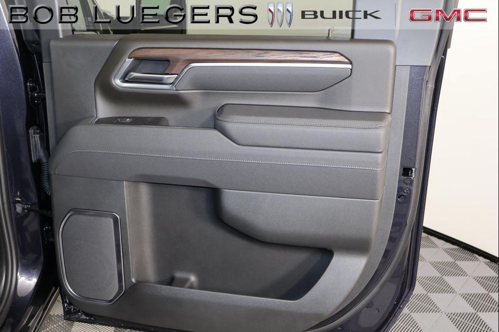 new 2026 GMC Sierra 2500 car, priced at $71,998