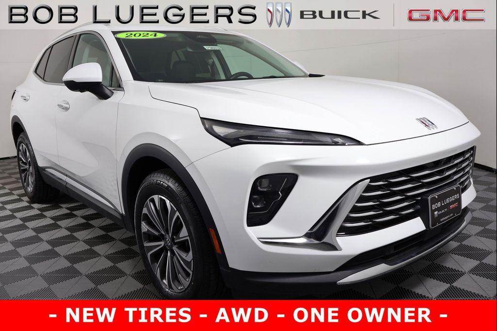 used 2024 Buick Envision car, priced at $26,959