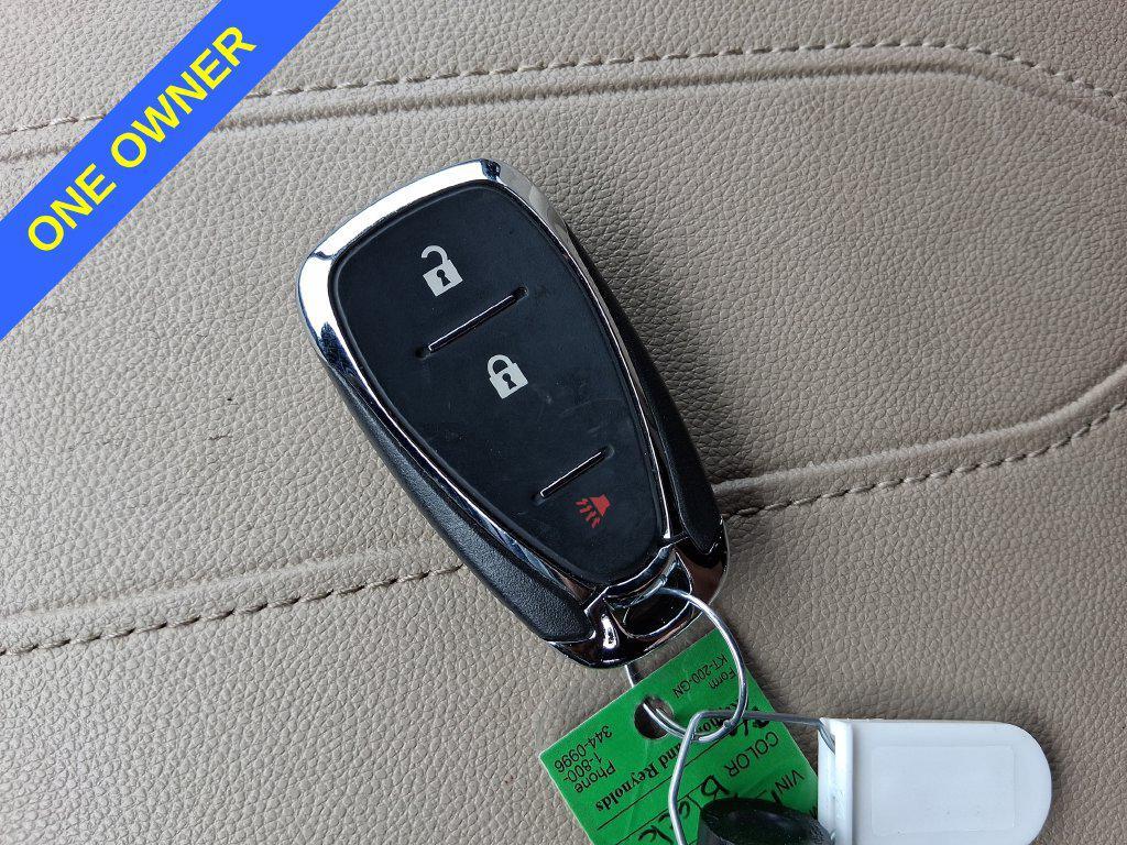 used 2022 Chevrolet Traverse car, priced at $13,163