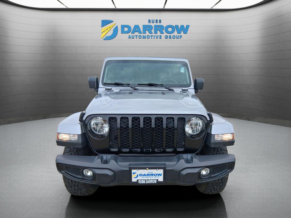 used 2021 Jeep Gladiator car, priced at $27,366