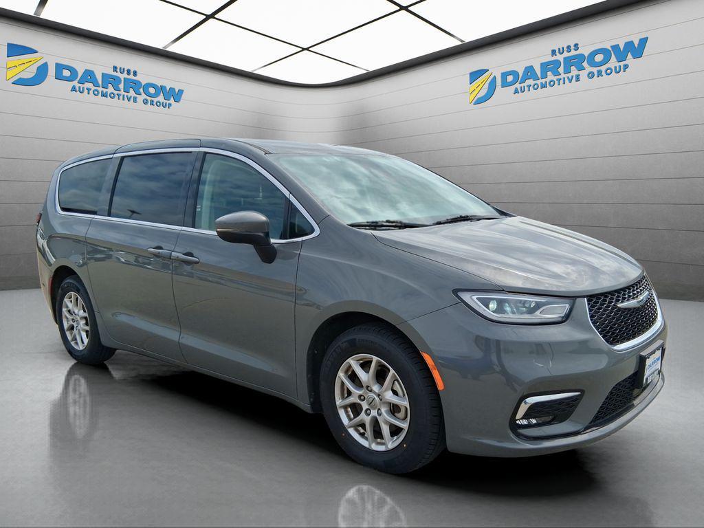 used 2023 Chrysler Pacifica car, priced at $24,633