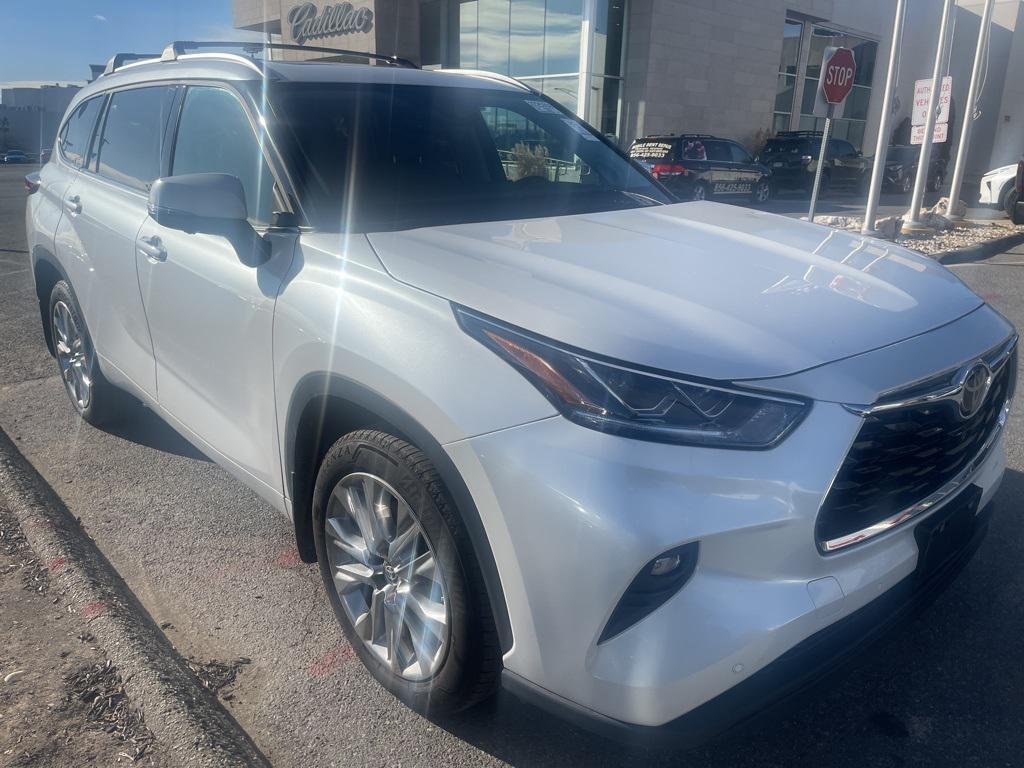 used 2024 Toyota Highlander car, priced at $43,500